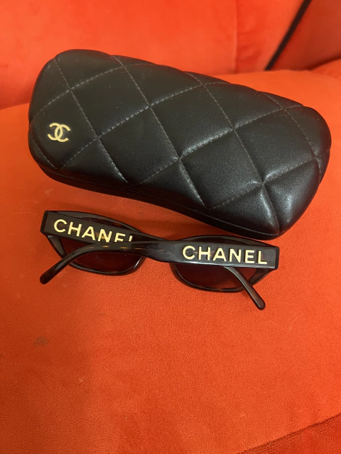Anteojos de sol CHANEL con estuche edición limitada