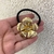 Gominha De Cabelo Com Flor de Metal Dourada Com Miolo De Strass - PS304 - LAURA ASSUNÇÃO SEMIJOIAS 