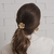 Gominha De Cabelo Com Flor de Metal Dourada Com Miolo De Strass - PS304 na internet