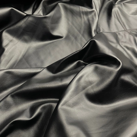 CUERITO DE OVEJA FRIZADO NEGRO 890900 - comprar online