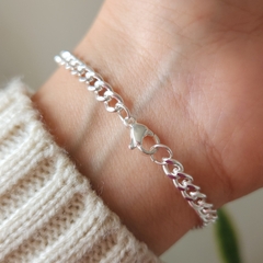 PULSERA LUNA Y ESTRELLAS - comprar online