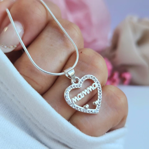 COLLAR CORAZÓN MAMÁ