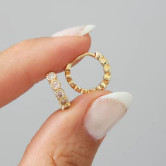 ARGOLLAS CUBIC DELFINA - comprar online