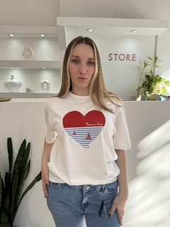 Imagen de Remera You are Here