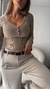 Imagen de REMERA BASIC BUTTON