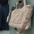 Imagen de Tote Puffer Camel con Bolsillo Plaqué