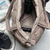 Tote Puffer Camel con Bolsillo Plaqué - comprar online