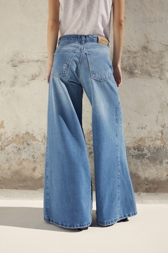 Jean Camellia - tienda online