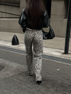 Jean Chita Gray - Simona olivos
