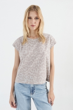 Remera Gigi