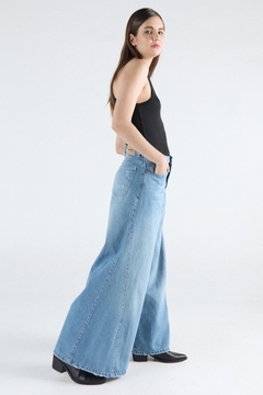 Jean Camellia - comprar online