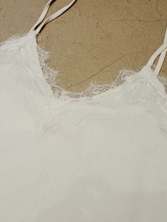 Musculosa Lencera - Simona olivos