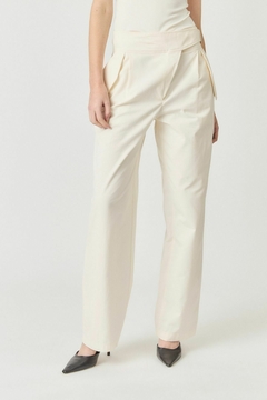 Pantalón Loucas en internet