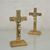 Crucifixo de mesa e parede 12cm Ouro Velho - Loja Gratia