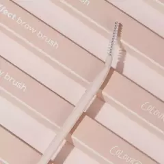 Feather effect brow brush