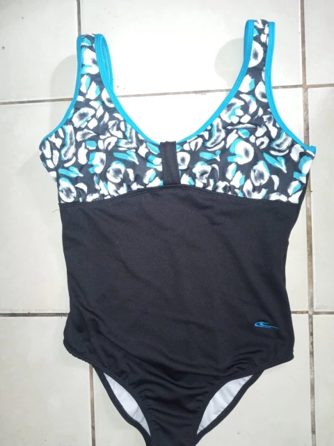 394. Entera deportiva tasa desm NEGRA C/ ESTAMPA