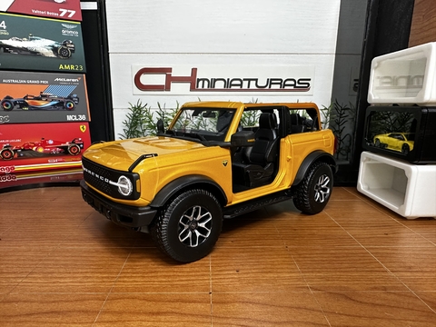 1:18 Maisto Ford Bronco Badlands 2021 - comprar online