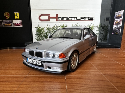 1:18 Solido BMW M3 (E36) (Prata)
