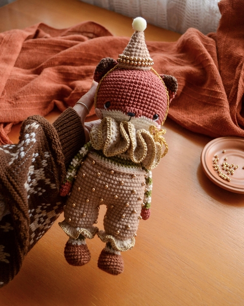 raposinha festiva amigurumi - comprar online