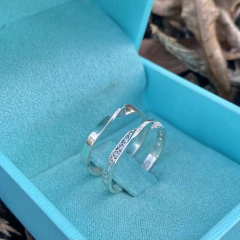 PAR ALIANÇA CROOKED PRATA950