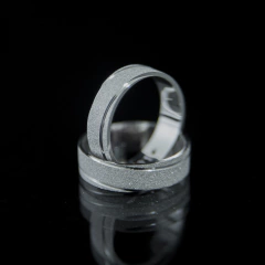 Aliança Diamantada Com Dois Friso