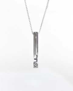 Gargantilha barrinha com nome