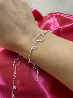 PULSEIRA ZIRCONIA COM CORAÇÃO na internet