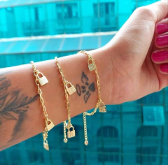 Pulseira C/ Pingentes Coração