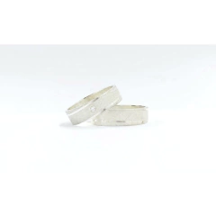 Aliança Diamantada Com Dois Friso - comprar online