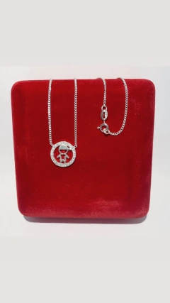 GARGANTILHA CIRCULO COM BONECO