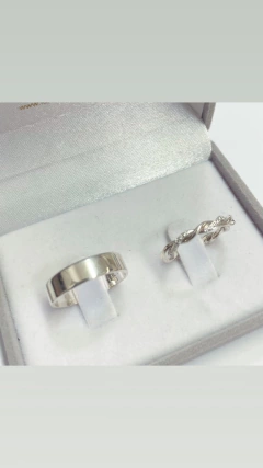 PAR DE ALIANÇAS MISTA TRANÇA na internet