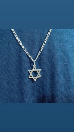PINGENTE ESTRELA DAVI