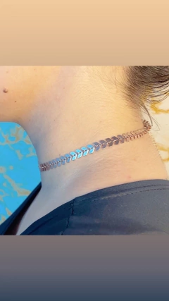 GARGANTILHA CHOKER ATENA SETINHA ROSE - loja online