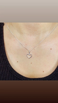 GARGANTILHA COM PINGENTE DE CORAÇÃO PRATA925 na internet