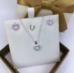 CONJUNTO CORAÇÃO CRAVEJADO PEDRA LILAS E VAZADO NO MEIO PRATA925 na internet