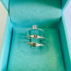 COMBO PAR DE ALIANÇAS WILL + ANEL SOLITARIO - I C Pratas Joalherias