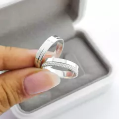 PAR ALIANÇAS MADRID PRATA950 na internet