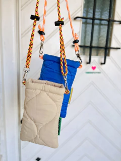 PORTA CELU SOBRE PUFFY - tienda online