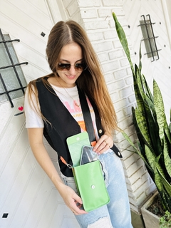 BANDOLERA PORTA CELU CON MARCA GRABADA - comprar online