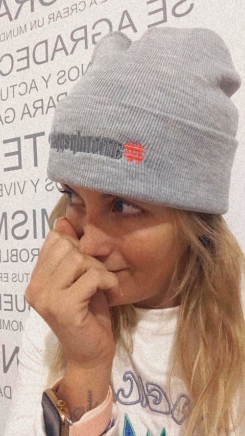 GORRITO DE LANA - comprar online