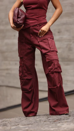 Calça Cargo Utility Bordo na internet