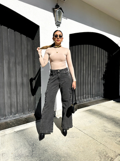 Calça Jeans Cargo Estonada na internet