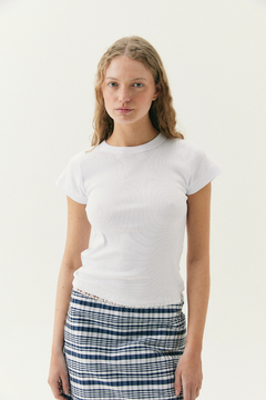 REMERA NAOMI