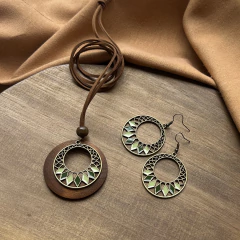 MIX BRINCO E COLAR CAMILLE VERDE