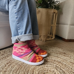 ZAPATILLA BOTITA DE PUYO