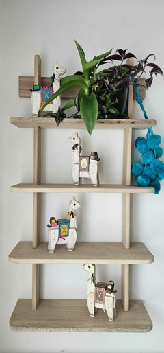Llamita de Madera Reciclada