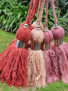 Borla de Lana de Oveja con detalles de Alpaca - comprar online