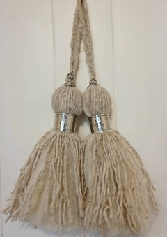 Borla de Lana de Oveja con detalles de Alpaca