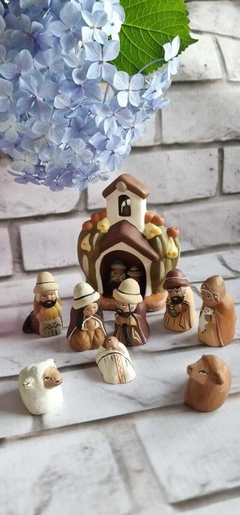 Pesebre de 8 piezas Salteño - comprar online