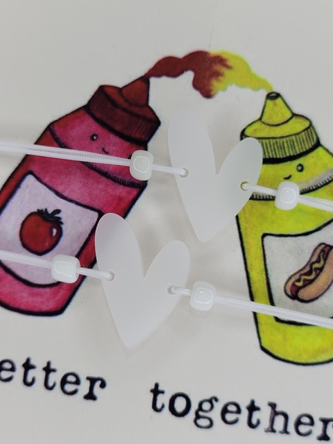 Pulseras acrilico de hilo para compartir (el par)